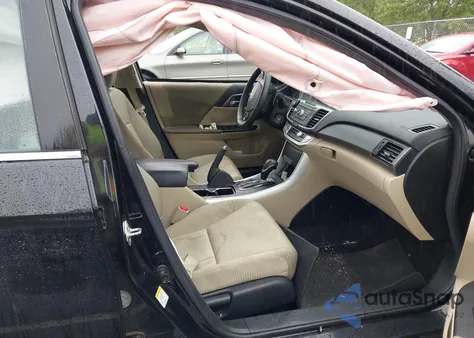 2015 Honda Accord Lx z USA, uszkodzony, nr VIN 1HGCR2F30FA221456